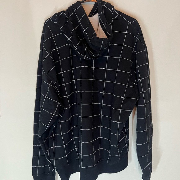 Black Grid Pattern Men's Hoodie - Picture 2 of 3